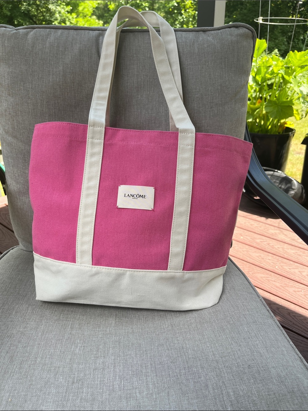 LANCÔME Paris Pink Canvas Tote Bag with Off White Trim. like New.